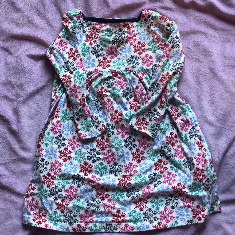 Girls Lands’ End long sleeved snowflake dress